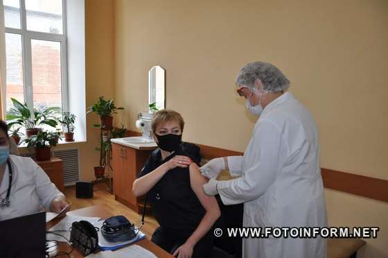 На Кіровоградщині продовжується вакцинація працівників ГУ ДСНС України у Кіровоградській області.